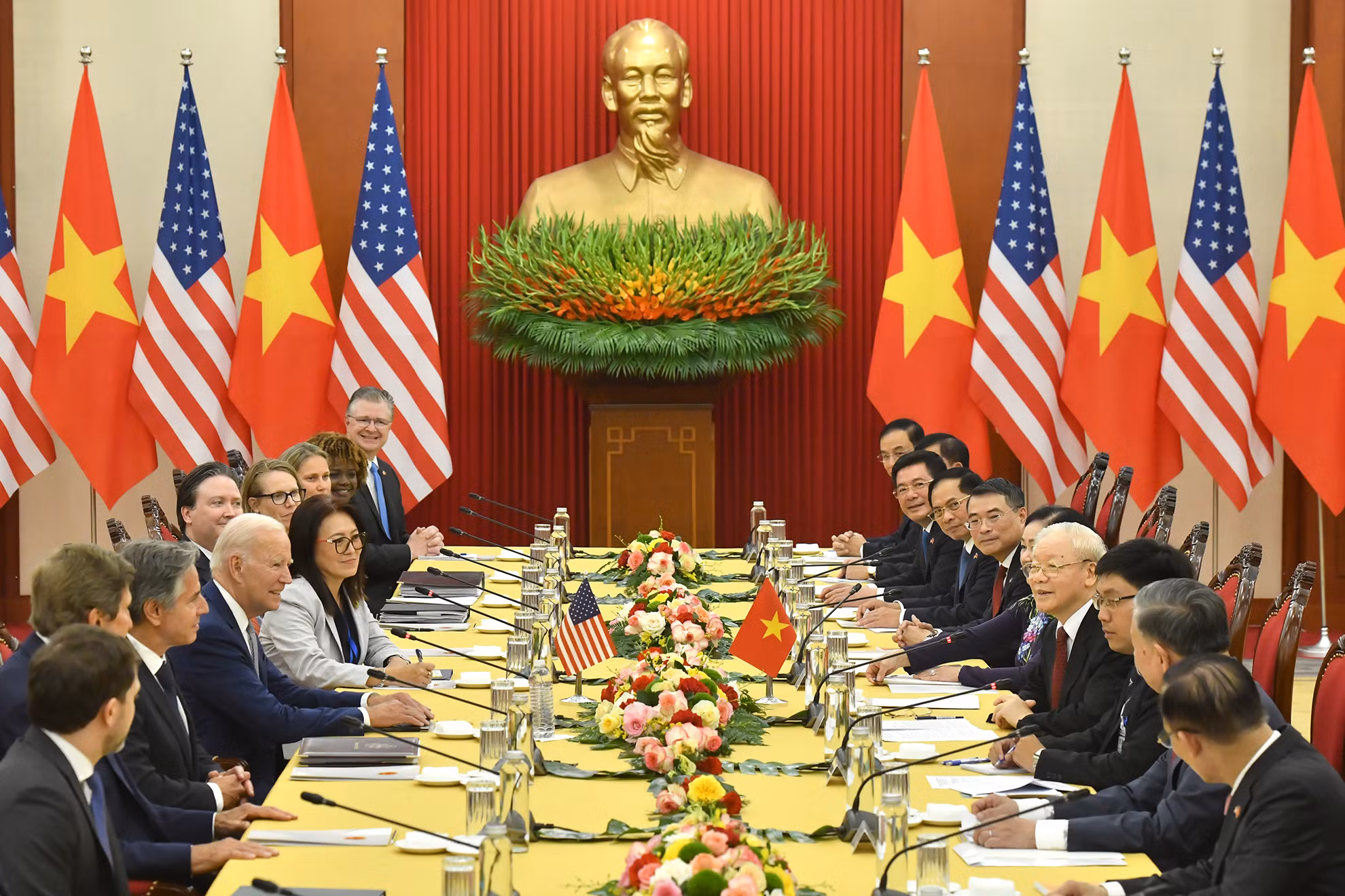 Tổng Bí thư Nguyễn Phú Trọng hội đàm với Tổng thống Hoa Kỳ Joe Biden. Ảnh: Đăng Khoa Tổng Bí thư Nguyễn Phú Trọng hội đàm với Tổng thống Hoa Kỳ Joe Biden. Ảnh: Đăng Khoa