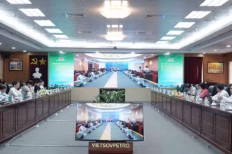 Toàn cảnh buổi làm việc
