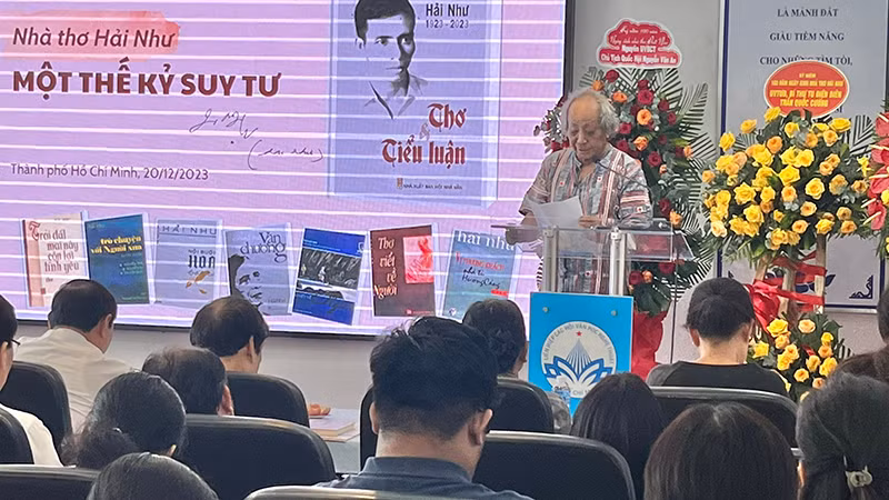 Quang cảnh buổi tọa đàm. Quang cảnh buổi tọa đàm.