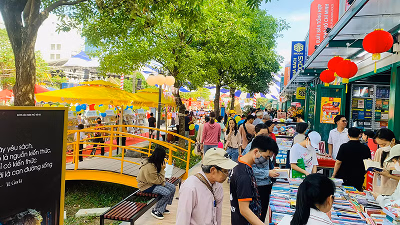 Đường sách thành phố Thủ Đức sẽ là điểm văn hóa tiêu biểu của thành phố Thủ Đức và Thành phố Hồ Chí Minh. Đường sách thành phố Thủ Đức sẽ là điểm văn hóa tiêu biểu của thành phố Thủ Đức và Thành phố Hồ Chí Minh.