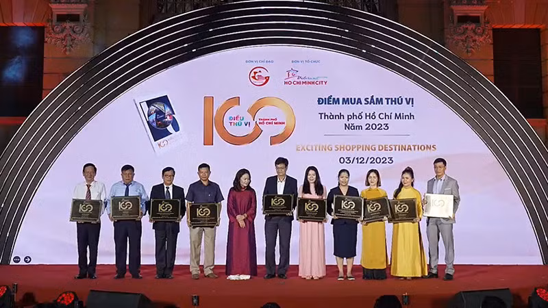 Công bố 10 điểm mua sắm thú vị.