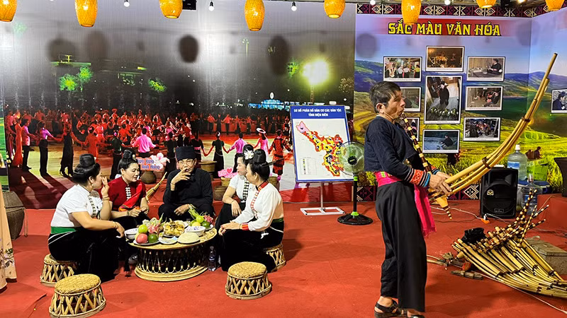 Sắc màu văn hóa Tây Bắc tại Thành phố Hồ Chí Minh.