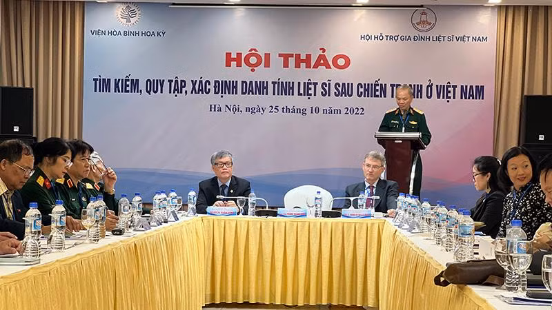 Hội thảo “Tìm kiếm, quy tập, xác định danh tính liệt sĩ sau chiến tranh ở Việt Nam”.