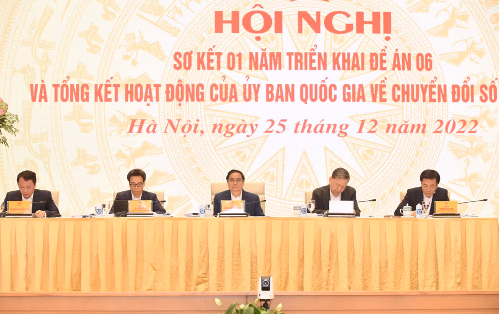 Thủ tướng Phạm Minh Chính chủ trì Hội nghị. Thủ tướng Phạm Minh Chính chủ trì Hội nghị.