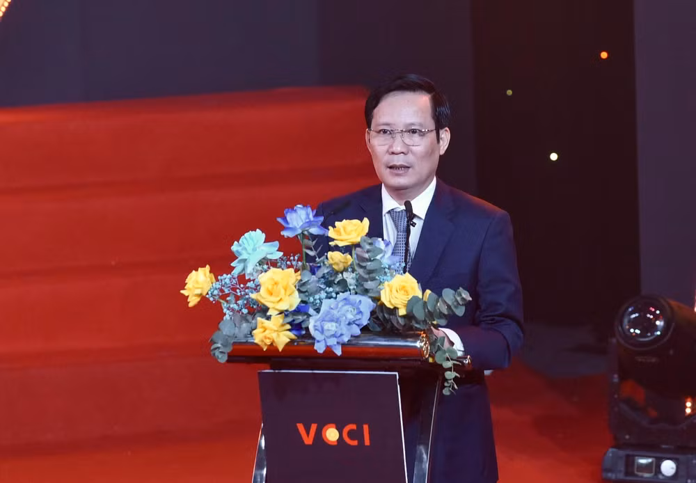 Chủ tịch VCCI Phạm Tấn Công phát biểu tại buổi lễ. (Ảnh: TRẦN HẢI)