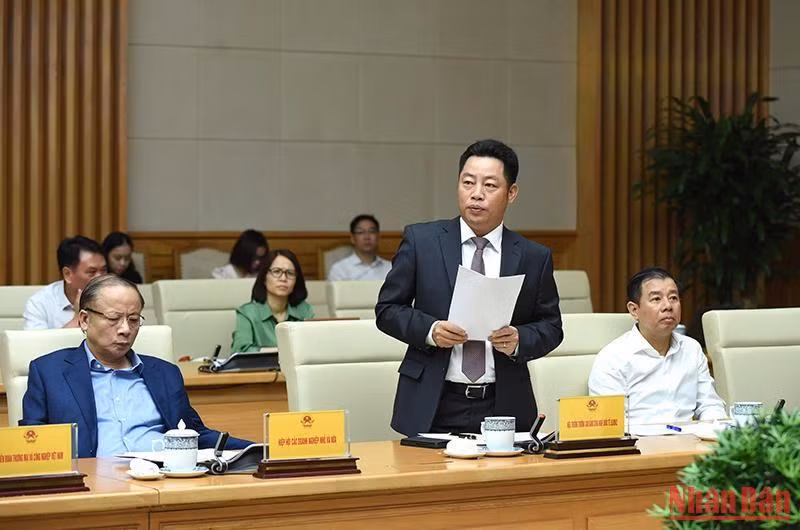 Hiệu trưởng Trường Cao đẳng Công nghệ quốc tế LILAMA 2 Nguyễn Khánh Cường chia sẻ kinh nghiệm triển khai các mô hình đào tạo phối hợp và các chương trình chuyển giao từ đối tác nước ngoài.