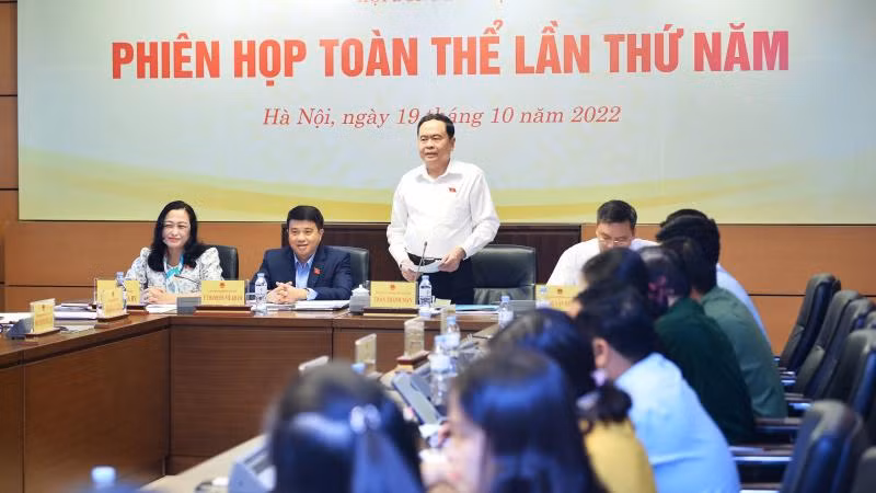Phó Chủ tịch Thường trực Quốc hội Trần Thanh Mẫn dự Phiên họp toàn thể lần thứ năm của Hội đồng Dân tộc.