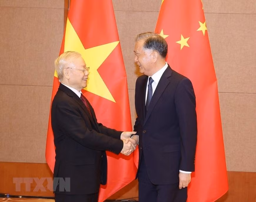 Tổng Bí thư Nguyễn Phú Trọng và Chủ tịch Chính hiệp Trung Quốc Uông Dương. (Ảnh: Trí Dũng/TTXVN) Tổng Bí thư Nguyễn Phú Trọng và Chủ tịch Chính hiệp Trung Quốc Uông Dương. (Ảnh: Trí Dũng/TTXVN)
