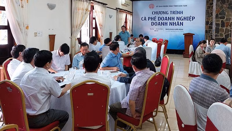 Quang cảnh chương trình Cà phê Doanh nghiệp-Doanh nhân.