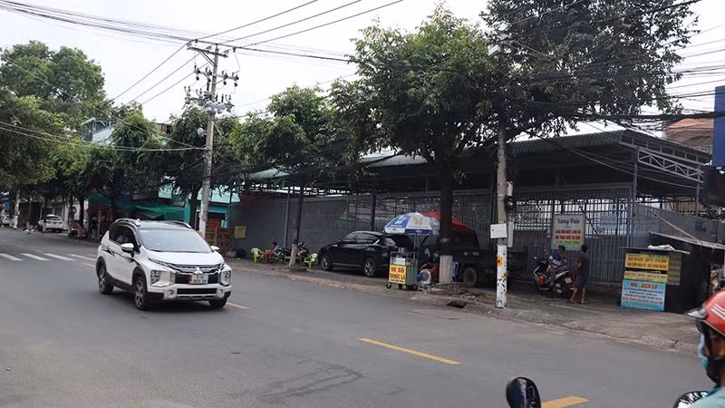 Khu đất “vàng” trên đường Vũ Hồng Phô.