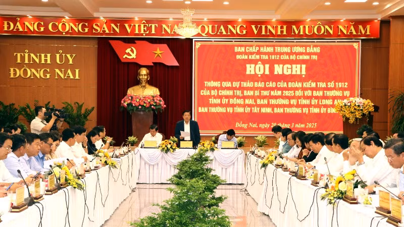 Quang cảnh hội nghị.