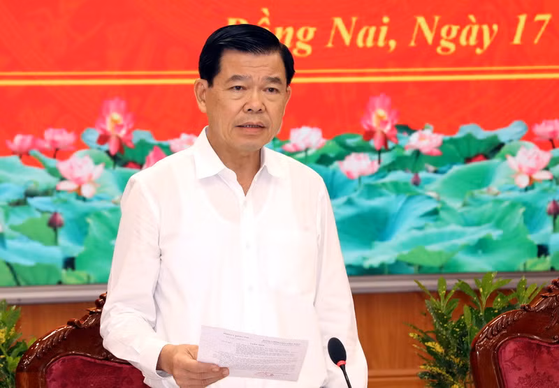 Bí thư Tỉnh ủy Đồng Nai Nguyễn Hồng Lĩnh yêu cầu Ủy ban nhân dân tỉnh mở chiến dịch 30 ngày đêm tăng tốc giải phóng mặt bằng.