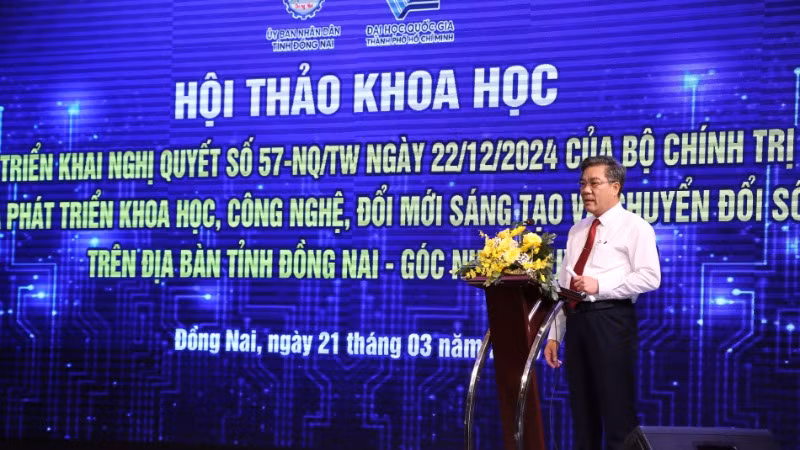 Phó Chủ tịch Ủy ban nhân dân tỉnh Đồng Nai Dương Minh Dũng phát biểu tại Hội thảo. Phó Chủ tịch Ủy ban nhân dân tỉnh Đồng Nai Dương Minh Dũng phát biểu tại Hội thảo.