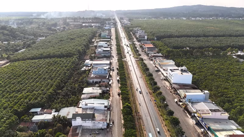 Long Khánh đang là đơn vị tiên phong ở Đồng Nai trong phát triển xanh. Long Khánh đang là đơn vị tiên phong ở Đồng Nai trong phát triển xanh.