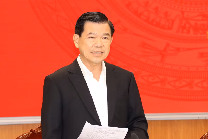 Bí thư Tỉnh ủy Đồng Nai Nguyễn Hồng Lĩnh nhấn mạnh, mục tiêu của từng đảng viên và tổ chức đảng là phụng sự doanh nghiệp trường tồn, bảo đảm hoạt động sản xuất kinh doanh. Bí thư Tỉnh ủy Đồng Nai Nguyễn Hồng Lĩnh nhấn mạnh, mục tiêu của từng đảng viên và tổ chức đảng là phụng sự doanh nghiệp trường tồn, bảo đảm hoạt động sản xuất kinh doanh.
