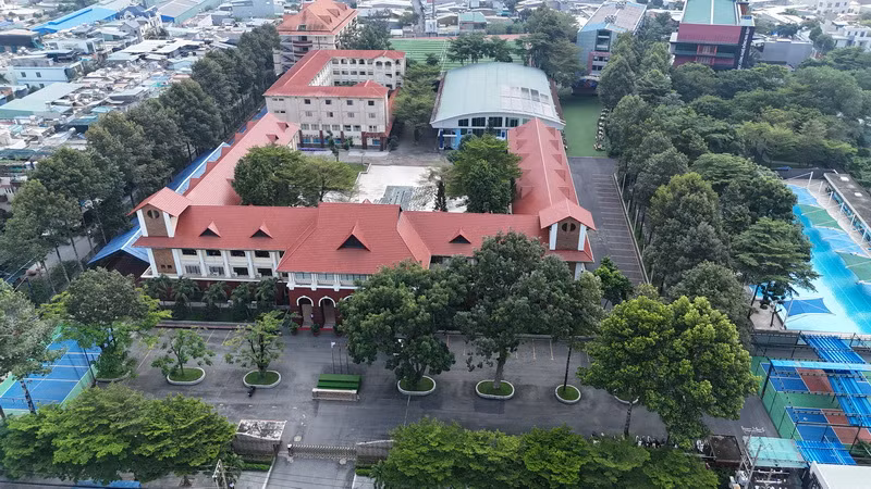 Một ngôi trường được đầu tư từ nguồn xã hội hóa ở thành phố Biên Hòa.