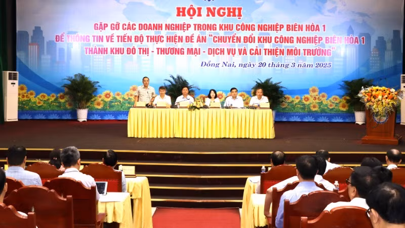 Quang cảnh hội nghị gặp gỡ các doanh nghiệp trong khu công nghiệp Biên Hòa 1. Quang cảnh hội nghị gặp gỡ các doanh nghiệp trong khu công nghiệp Biên Hòa 1.