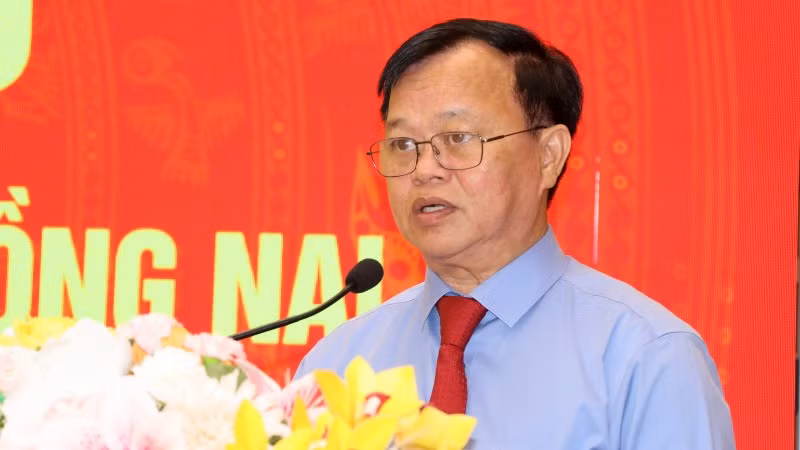 Trưởng Ban Tuyên giáo và Dân vận Tỉnh ủy Đồng Nai Cao Tiến Dũng phát biểu tại hội thảo. Trưởng Ban Tuyên giáo và Dân vận Tỉnh ủy Đồng Nai Cao Tiến Dũng phát biểu tại hội thảo.
