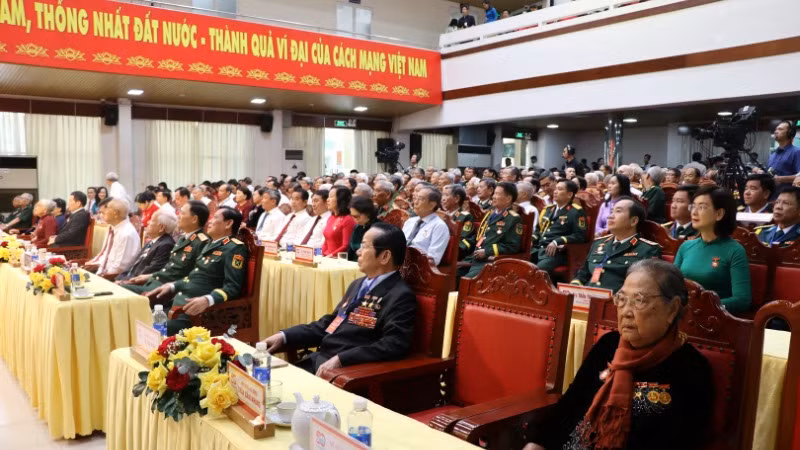 Các đại biểu tham dự buổi Lễ kỷ niệm.