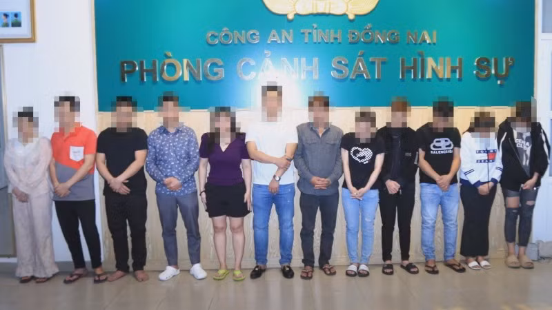 Các đối tượng trong đường dây bị bắt giữ.