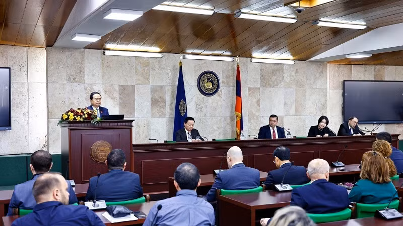 Chủ tịch Quốc hội Trần Thanh Mẫn phát biểu tại Đại học Tổng hợp Quốc gia Yerevan. (Ảnh: Doãn Tấn/TTXVN)