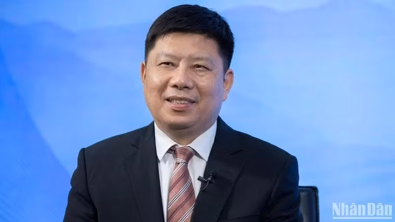 Giáo sư Hứa Lợi Bình, Giám đốc Trung tâm nghiên cứu Đông Nam Á thuộc Viện nghiên cứu chiến lược toàn cầu và châu Á-Thái Bình Dương (CASS), Viện Khoa học xã hội Trung Quốc. (Ảnh: Báo Nhân Dân) 