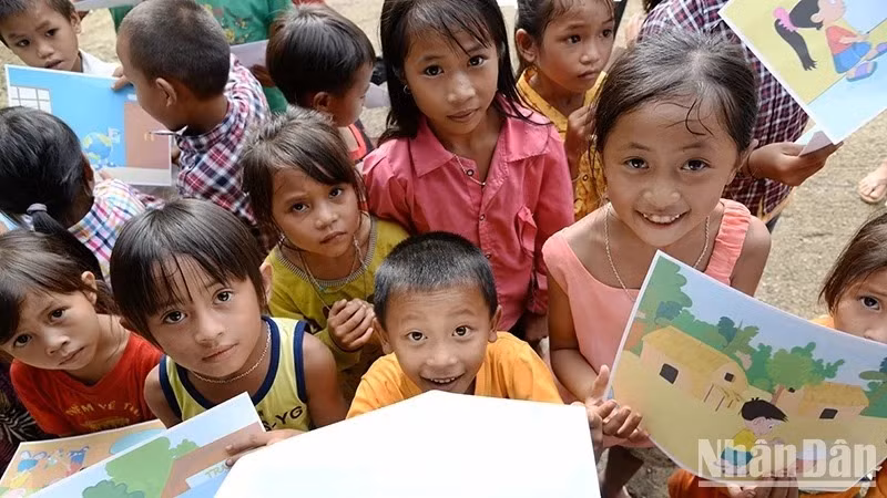 Các em nhỏ tại điểm trường Hát Khoang (xã Mường Mùn, huyện Tuần Giáo, tỉnh Điện Biên). (Ảnh minh họa: THỦY NGUYÊN)