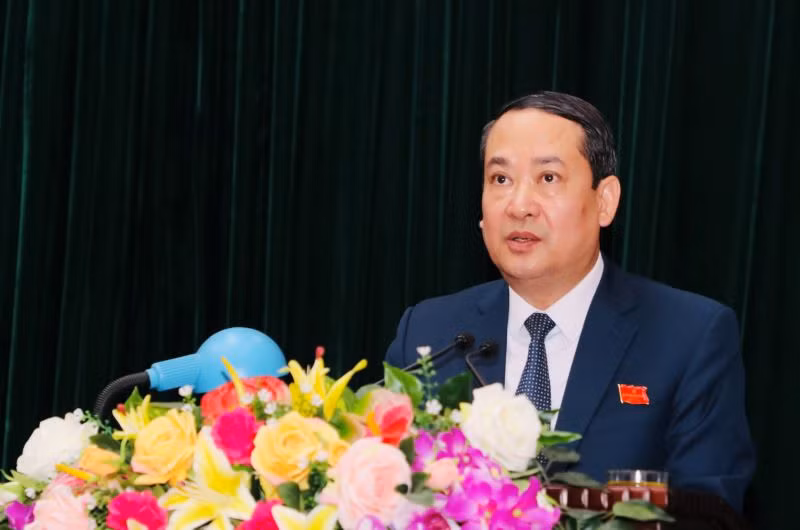 Đồng chí Mai Văn Tuất, Phó Bí thư Thường trực Tỉnh ủy, Chủ tịch Hội đồng nhân dân tỉnh Ninh Bình phát biểu tại phiên khai mạc. (Ảnh: ĐỨC LAM) Đồng chí Mai Văn Tuất, Phó Bí thư Thường trực Tỉnh ủy, Chủ tịch Hội đồng nhân dân tỉnh Ninh Bình phát biểu tại phiên khai mạc. (Ảnh: ĐỨC LAM)