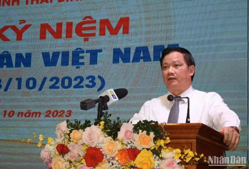 Chủ tịch Ủy ban nhân dân tỉnh Thái Bình Nguyễn Khắc Thận đánh giá cao những đóng góp của cộng đồng doanh nghiệp đối với sự phát triển của địa phương. Chủ tịch Ủy ban nhân dân tỉnh Thái Bình Nguyễn Khắc Thận đánh giá cao những đóng góp của cộng đồng doanh nghiệp đối với sự phát triển của địa phương.