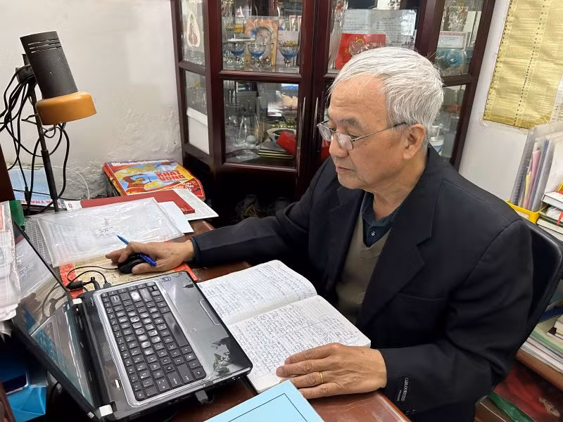 Ông Nguyễn Duy Kiểm, Trưởng ban Khuyến học dòng họ Nguyễn Duy, Chủ tịch Hội Khuyến học phường Quảng An (quận Tây Hồ, Hà Nội).