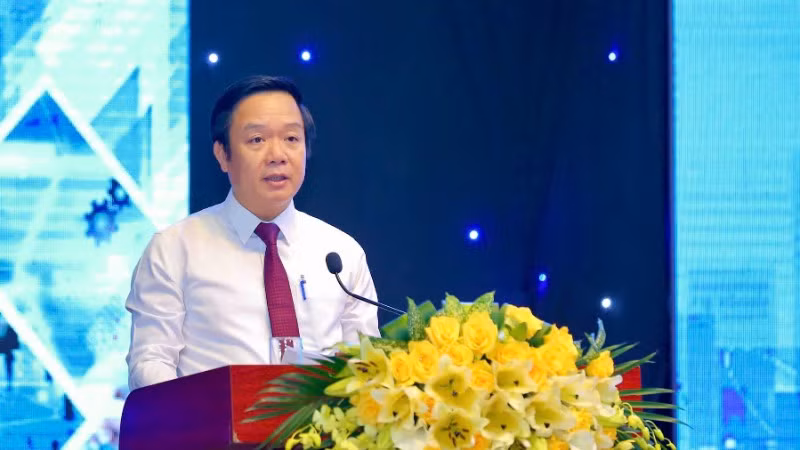 Chủ tịch Ủy ban nhân dân tỉnh Ninh Bình Phạm Quang Ngọc cho biết, tại Ninh Bình bước đầu định hình một số thành tố cấu thành trung tâm đổi mới sáng tạo ngoài trời với tổ hợp các công viên di sản, công viên văn hóa, công viên động vật hoang dã, công viên đất ngập nước, các khu vực dịch vụ kinh tế ban đêm, show diễn thực cảnh, phim trường cảnh quan để quay nhiều bộ phim nổi tiếng, nhất là phim Kong Skull Island.