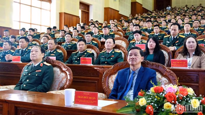 Các đại biểu tham dự Lễ khai giảng năm học mới 2023-2024 tại Học viện Lục quân.