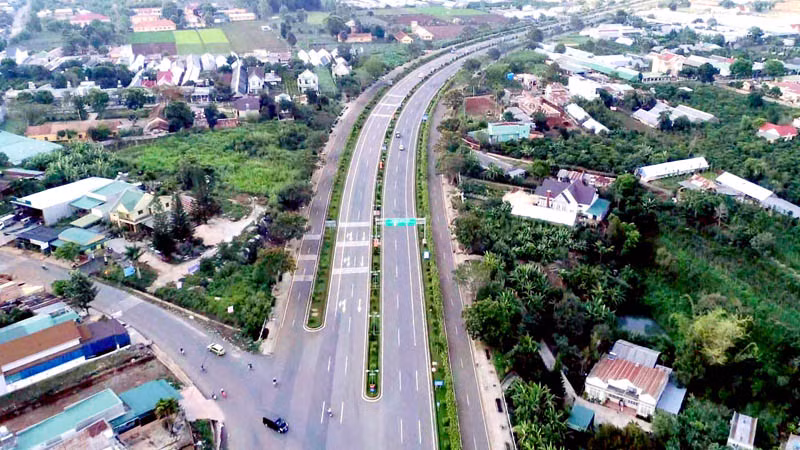 Cao tốc Liên Khương-Prenn sẽ sớm được kết nối với cao tốc đoạn Bảo Lộc-Liên Khương và Tân Phú-Bảo Lộc. Cao tốc Liên Khương-Prenn sẽ sớm được kết nối với cao tốc đoạn Bảo Lộc-Liên Khương và Tân Phú-Bảo Lộc.