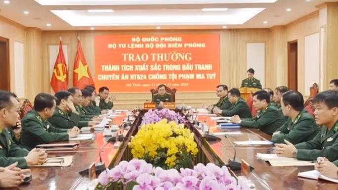 Lễ trao thưởng thành tích xuất sắc trong đấu tranh chuyên án HT624 chống tội phạm ma tuý