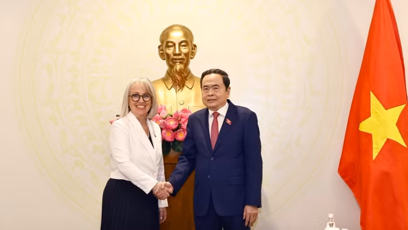 Chủ tịch Quốc hội Trần Thanh Mẫn tiếp Tổng Giám đốc Tổ chức Quốc tế Pháp ngữ (OIF) Caroline St-Hilaire. Ảnh: Doãn Tấn – TTXVN