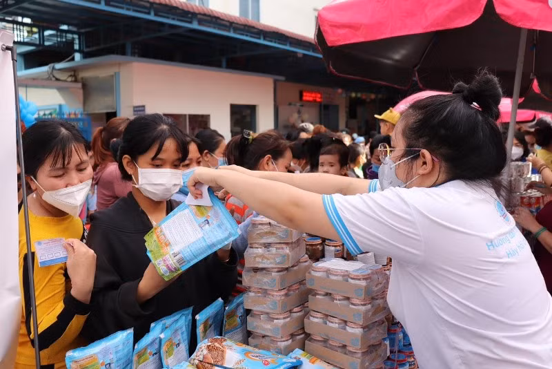 Chương trình “Phiên chợ 0 đồng” trở thành hoạt động hàng năm trong mỗi dịp Xuân về tại Bệnh viện Nhi Đồng 1 (Thành phố Hồ Chí Minh). Ảnh: Yến Ngọc Chương trình “Phiên chợ 0 đồng” trở thành hoạt động hàng năm trong mỗi dịp Xuân về tại Bệnh viện Nhi Đồng 1 (Thành phố Hồ Chí Minh). Ảnh: Yến Ngọc