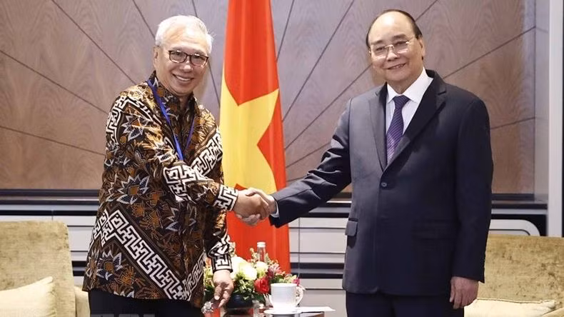 Chủ tịch nước Nguyễn Xuân Phúc tiếp Chủ tịch Hội Hữu nghị Indonesia-Việt Nam Budiarsa Sastrawinata. (Ảnh: Thống Nhất/TTXVN) 
