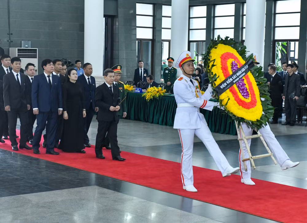 Toàn cảnh Lễ viếng Tổng Bí thư Nguyễn Phú Trọng: Trang nghiêm và xúc động ảnh 146 Toàn cảnh Lễ viếng Tổng Bí thư Nguyễn Phú Trọng: Trang nghiêm và xúc động ảnh 146