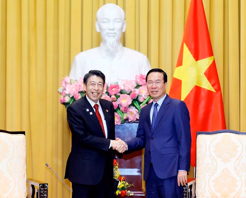 Chủ tịch nước Võ Văn Thưởng tiếp Thống đốc tỉnh Fukuoka Hattori Seitaro. Ảnh: Thống Nhất/TTXVN Chủ tịch nước Võ Văn Thưởng tiếp Thống đốc tỉnh Fukuoka Hattori Seitaro. Ảnh: Thống Nhất/TTXVN
