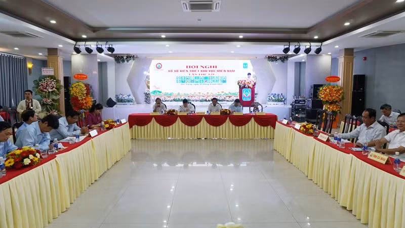 Quang cảnh hội nghị. 