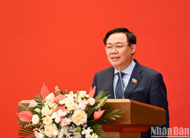 Chủ tịch Quốc hội Vương Đình Huệ phát biểu tại buổi gặp mặt. (Ảnh: Duy Linh) Chủ tịch Quốc hội Vương Đình Huệ phát biểu tại buổi gặp mặt. (Ảnh: Duy Linh)