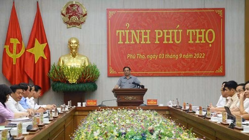 Thủ tướng Phạm Minh Chính phát biểu ý kiến với lãnh đạo chủ chốt tỉnh Phú Thọ.