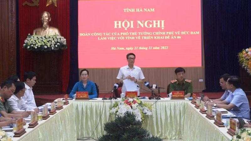 Phó Thủ tướng Chính Phủ Vũ Đức Đam làm việc tại Hà Nam. 