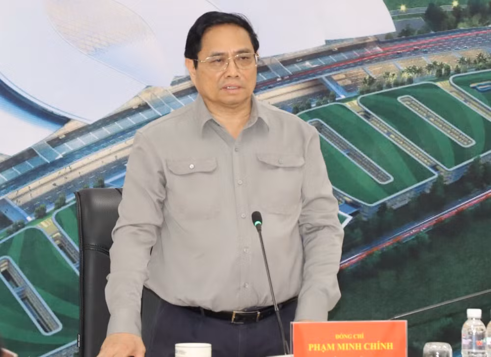 Thủ tướng Phạm Minh Chính phát biểu trong buổi làm việc với lãnh đạo Tổng công ty Cảng hàng không Việt Nam, tỉnh Đồng Nai về việc tháo gỡ khó khăn, đẩy nhanh tiến độ triển khai thực hiện Dự án đầu tư xây dựng sân bay Long Thành.