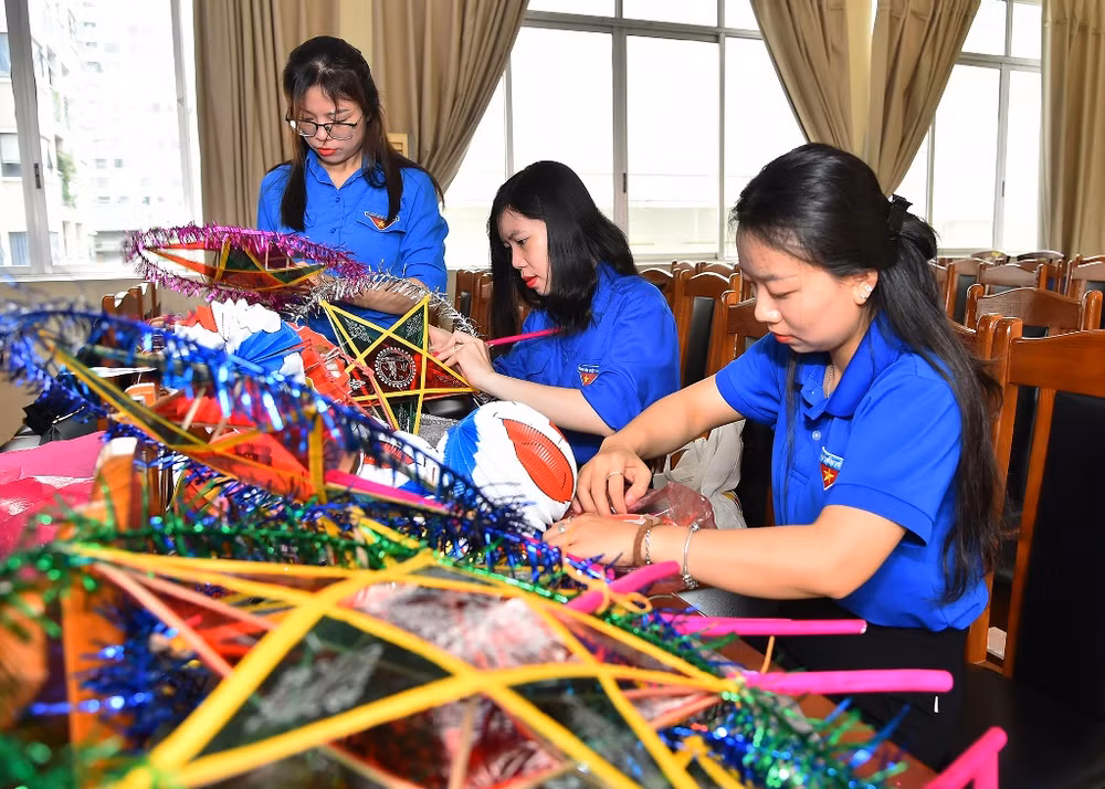 [Ảnh] Trung thu yêu thương cùng các em thiếu nhi tại Bệnh viện Phục hồi chức năng Hà Nội ảnh 2