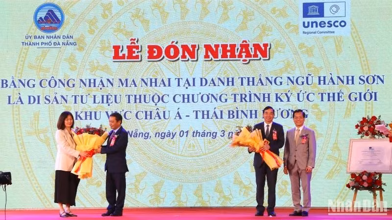 Lễ đón nhận Bằng công nhận di sản tư liệu Mai nhai thuộc Chương trình Ký ức thế giới khu vực châu Á-Thái Bình Dương