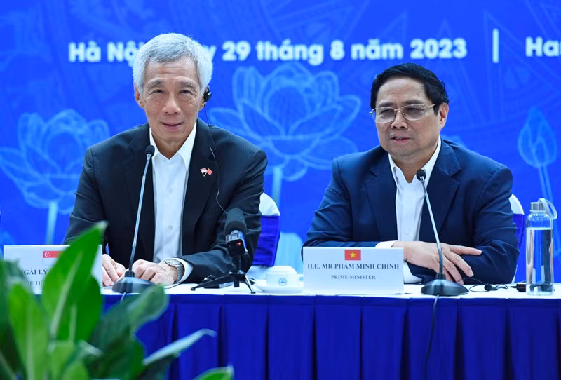 Thủ tướng Phạm Minh Chính trả lời các câu hỏi của sinh viên Việt Nam.