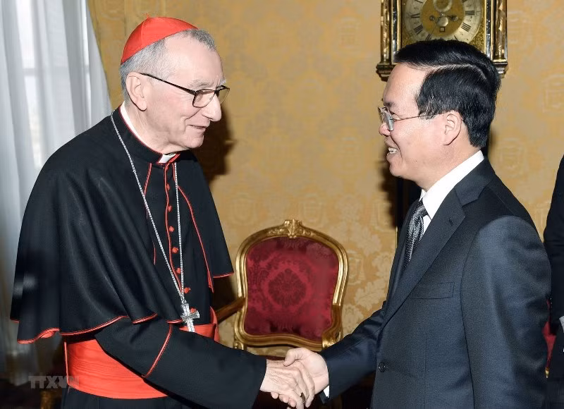 Chủ tịch nước Võ Văn Thưởng gặp Thủ tướng Vatican, Hồng y Pietro Parolin. (Ảnh: TTXVN) Chủ tịch nước Võ Văn Thưởng gặp Thủ tướng Vatican, Hồng y Pietro Parolin. (Ảnh: TTXVN)
