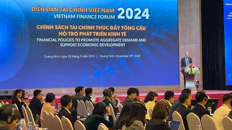 Thúc đẩy công nghệ chiến lược, chuyển đổi số, chuyển đổi xanh 