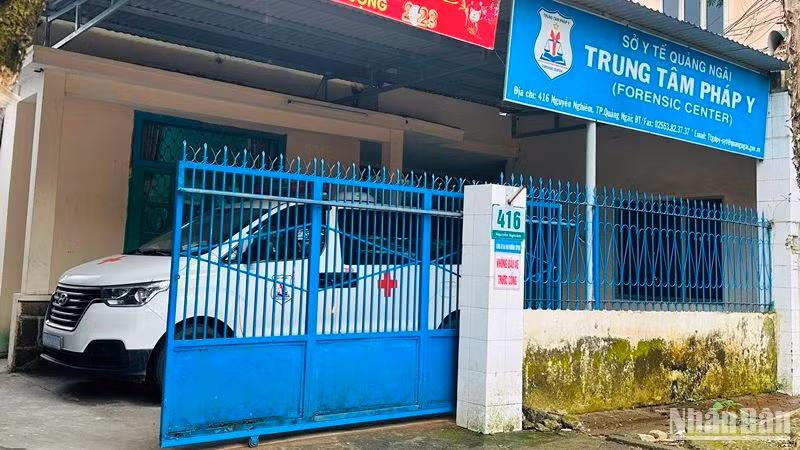 Để bảo đảm hoạt động của Trung tâm Pháp y, lãnh đạo Sở Y tế tỉnh Quảng Ngãi đã phân công Phó Giám đốc Sở phụ trách điều hành đơn vị này từ ngày 10/3/2023. (Ảnh: ĐÔNG HUYỀN)